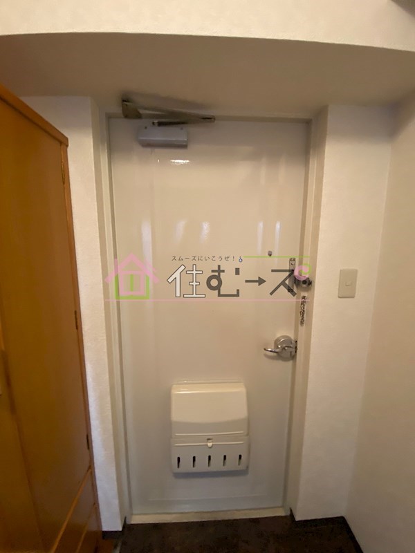 エステマール鶴橋一号館 玄関