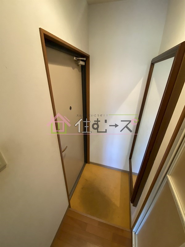 高橋ハイツ 玄関