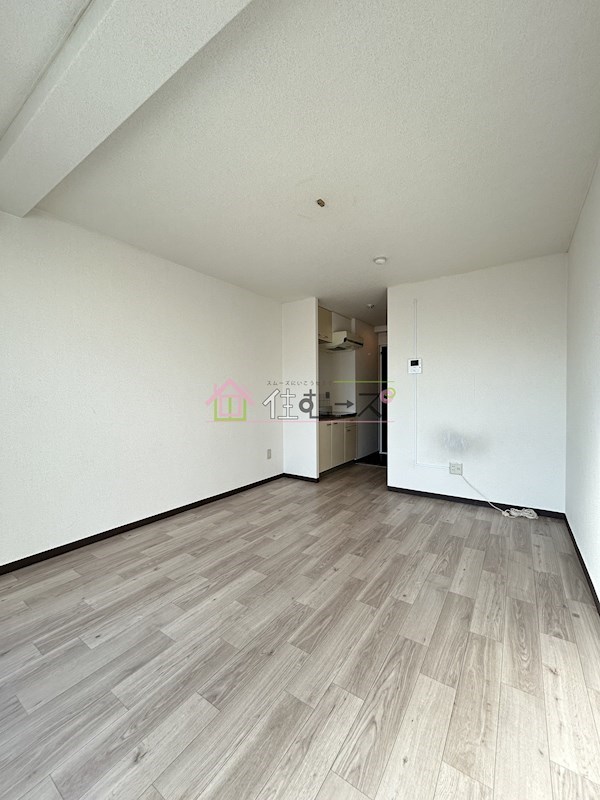 レナジア中加賀屋 リビング