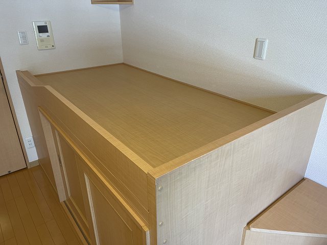 ベッドルーム