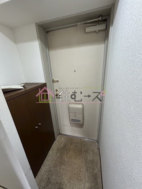 リーガル新大阪Ⅱ 玄関