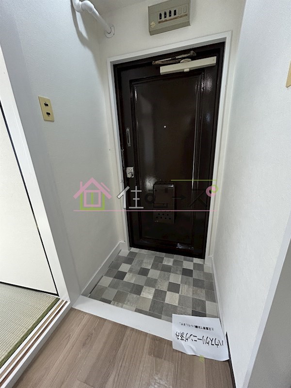 マンションニューシャトー 玄関