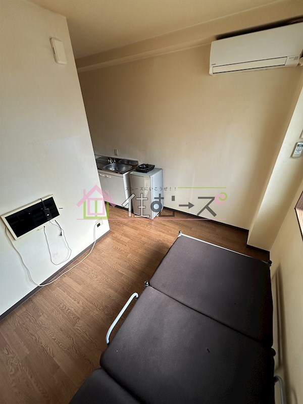 セレブコート萩之茶屋  リビング