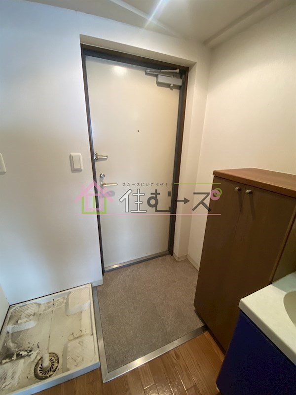 エイペックス大手通 玄関