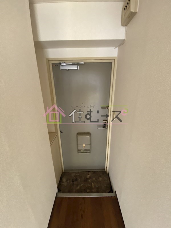 エルベコート針中野 玄関