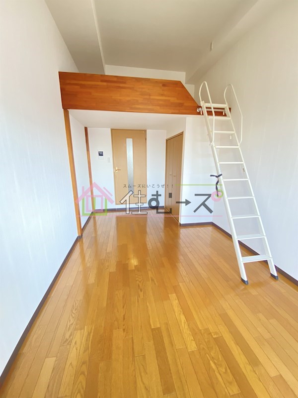 レスポワル新町 リビング