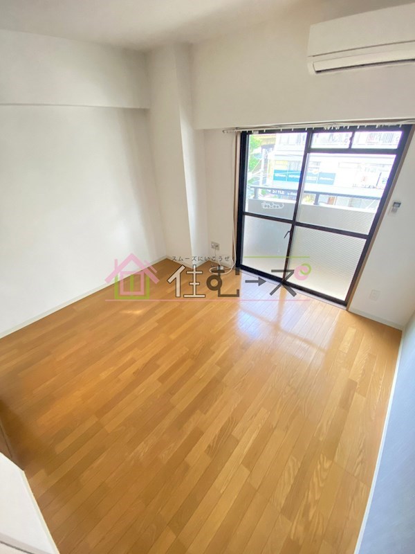 モンテ新大阪 ベッドルーム