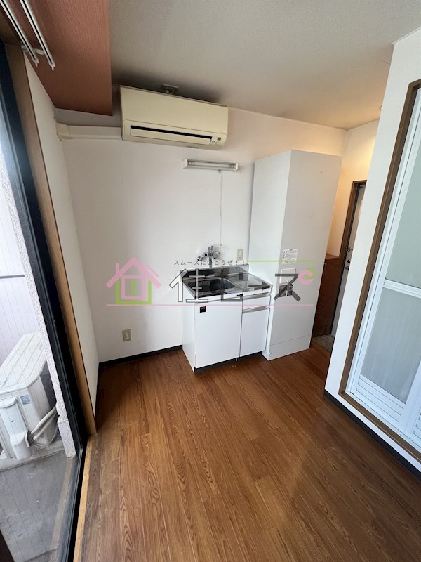 大阪宝石センタービル リビング