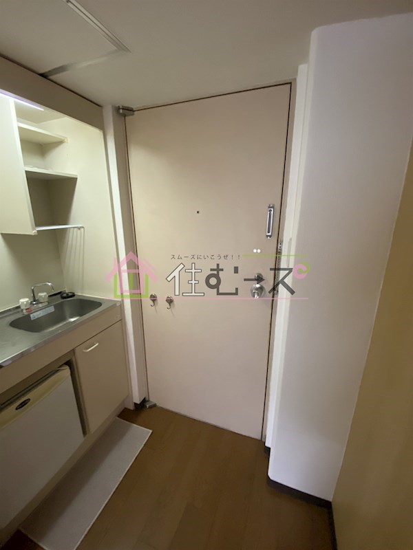 ステュディオ新大阪 玄関