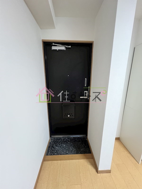 AB67 玄関
