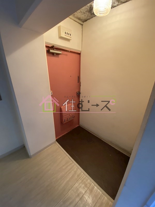 青風ハイツ 玄関