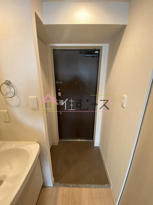 プレサンス難波元町 玄関