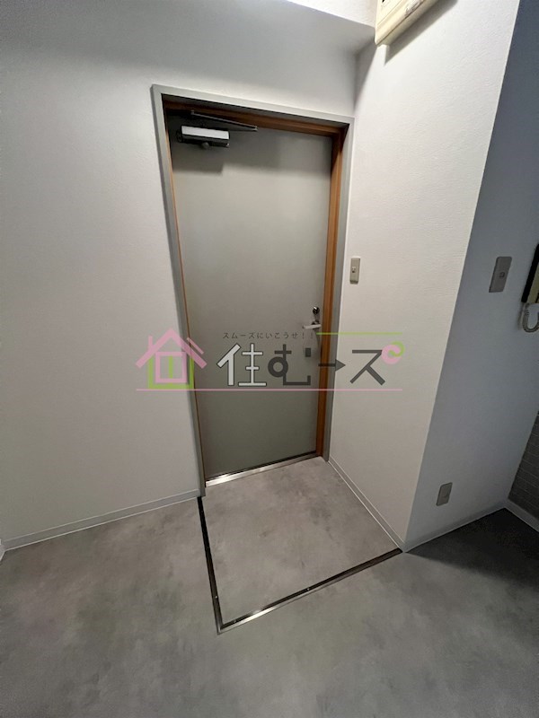 アドバンス東天満ビル 玄関