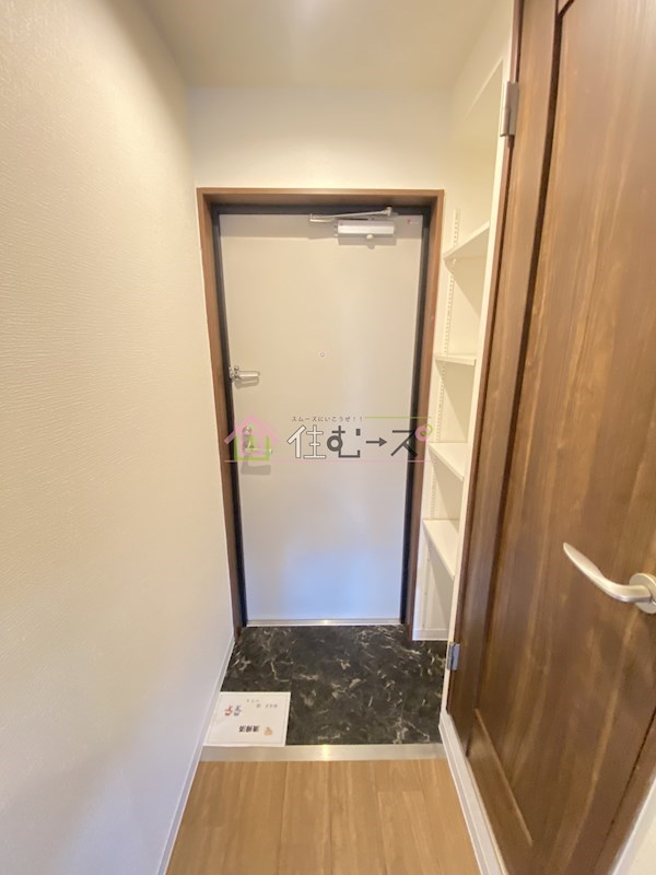 メリー新今里 玄関