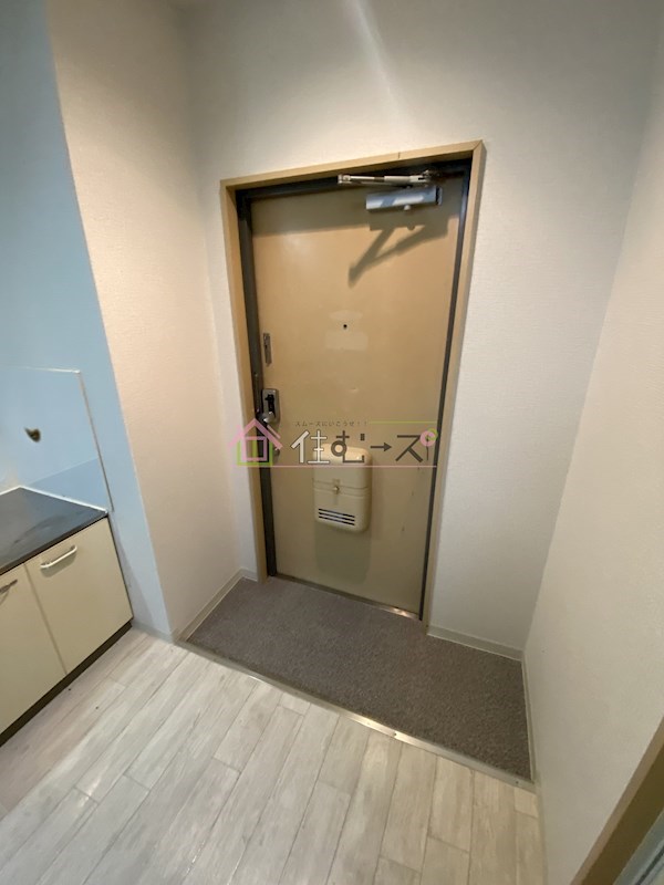 メルヘン新今里 玄関