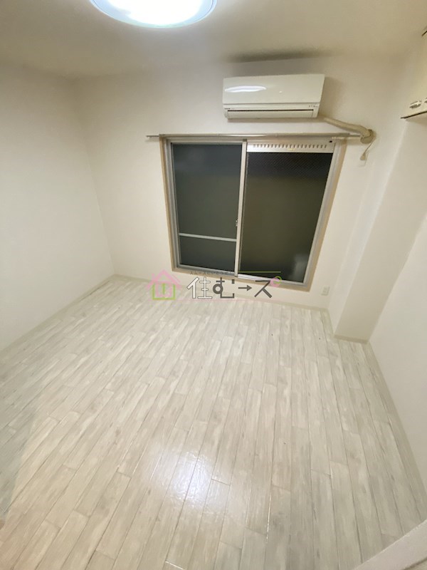 メルヘン新今里 ベッドルーム