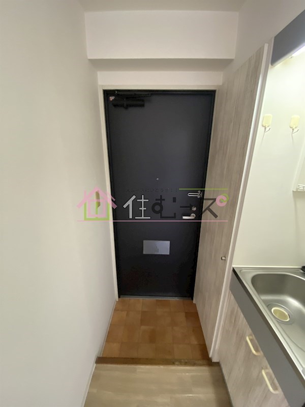 東三国エンシンビル 玄関