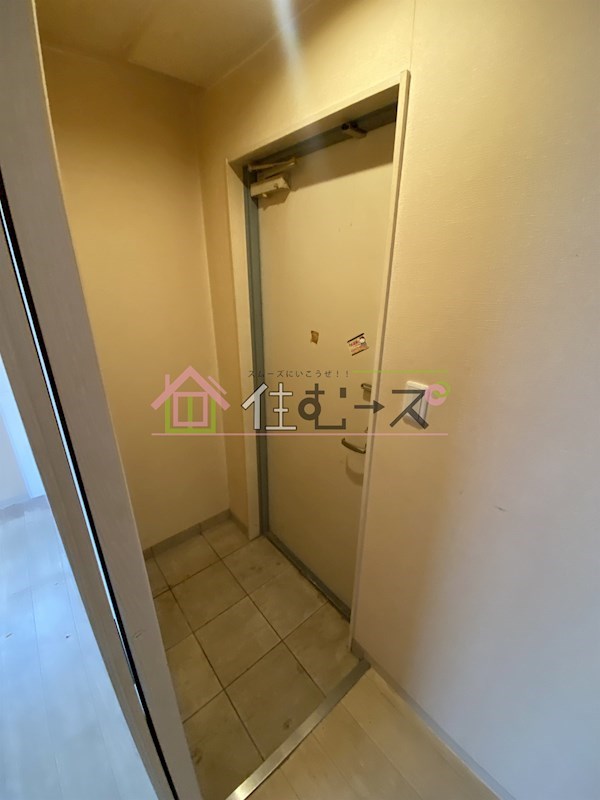 メビウス天下茶屋レジデンス 玄関