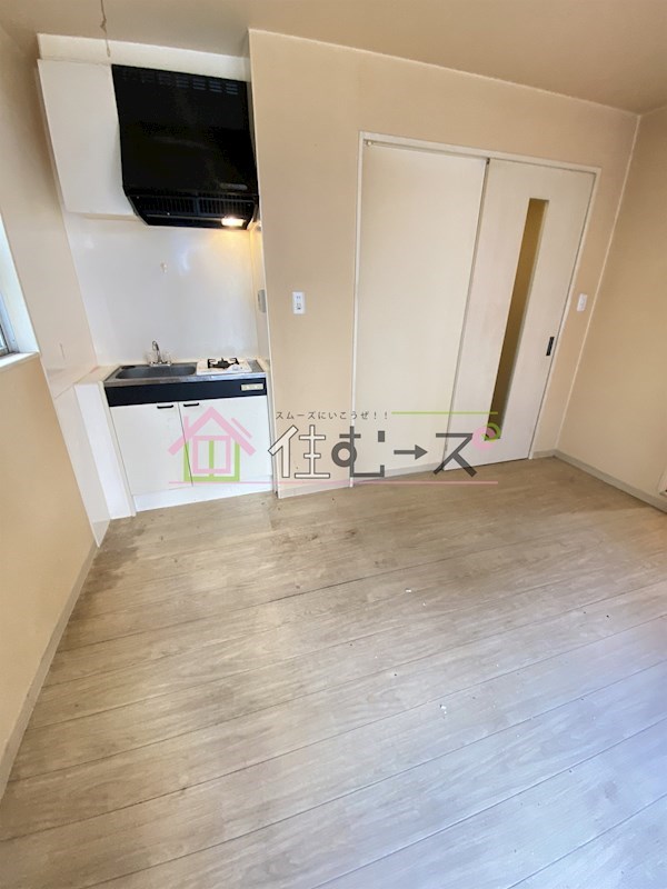 メビウス天下茶屋レジデンス リビング