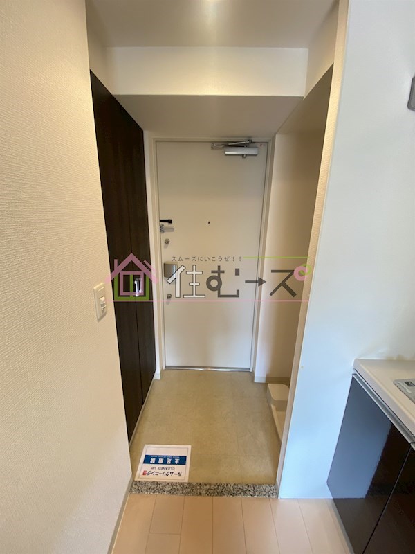 エステムコート難波WESTSIDEⅢドームシティ  玄関