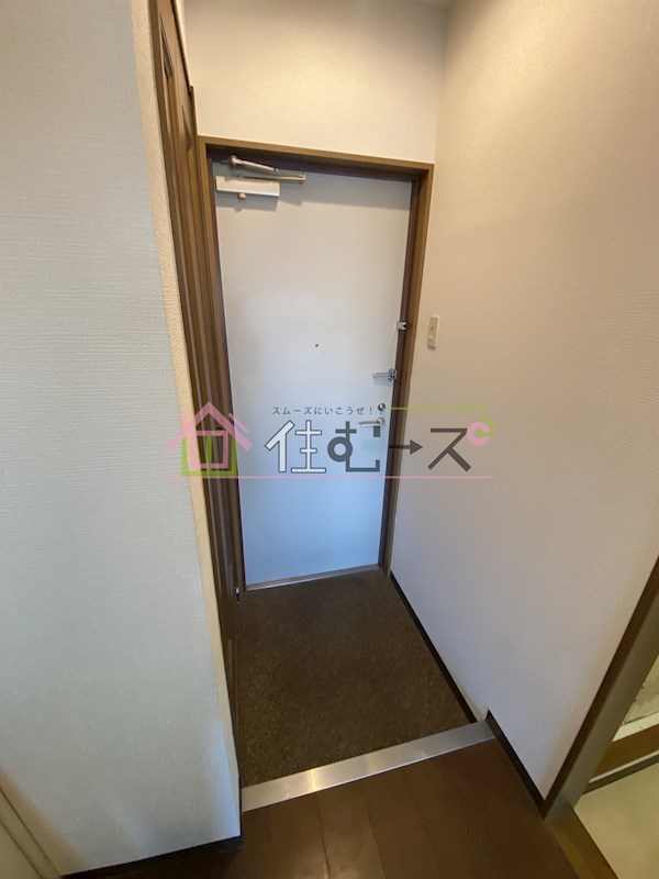 ロイヤルクイーンズパーク 玄関