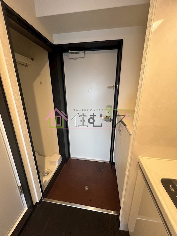 フォーリアライズ難波南ファーロ 玄関