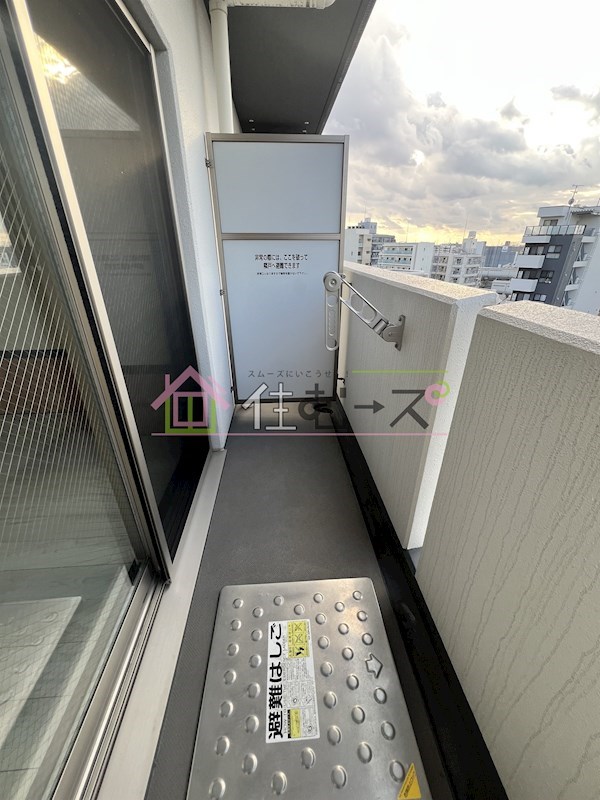 フォーリアライズ難波南ファーロ ベランダ