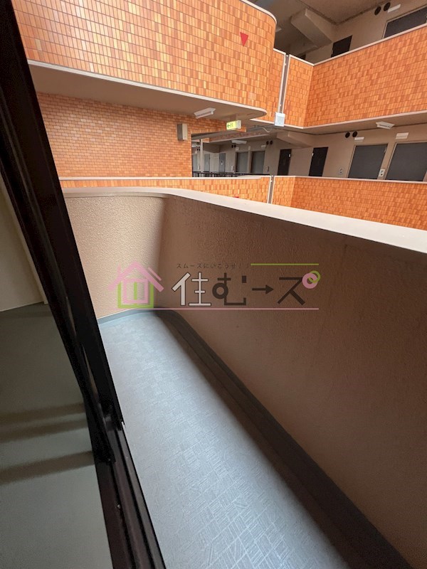 ライオンズマンション新大阪第5 ベランダ