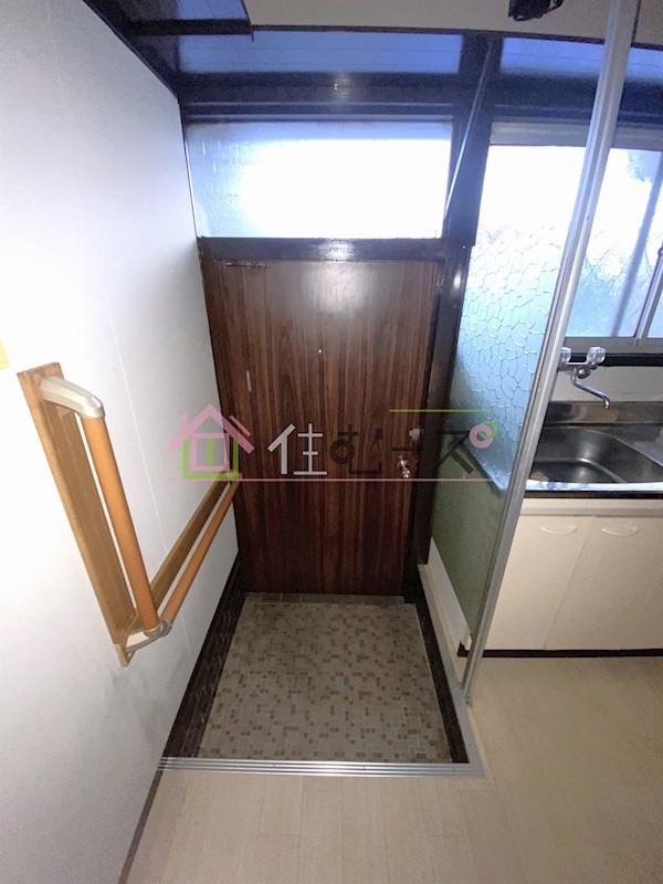 ビスタ安立 玄関