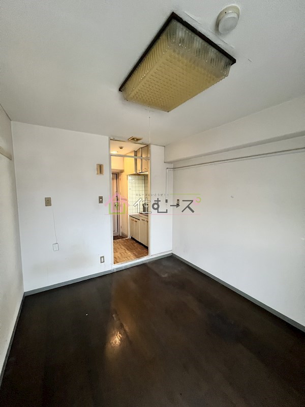 サンビル勝山北　 リビング