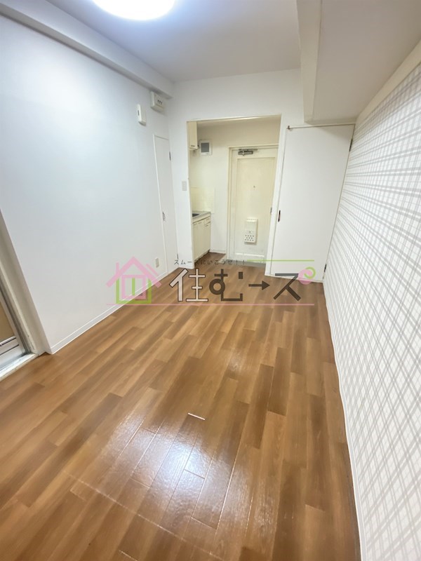 アース湯里 リビング