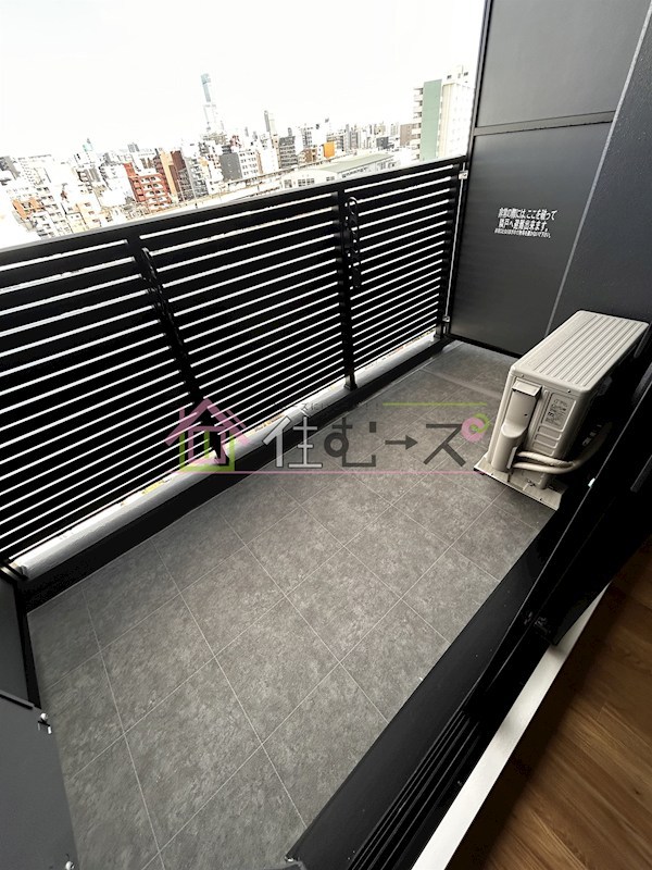 ワールドアイ難波City Gate ベランダ
