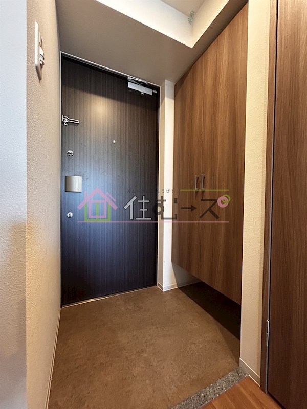 ワールドアイ難波City Gate 玄関