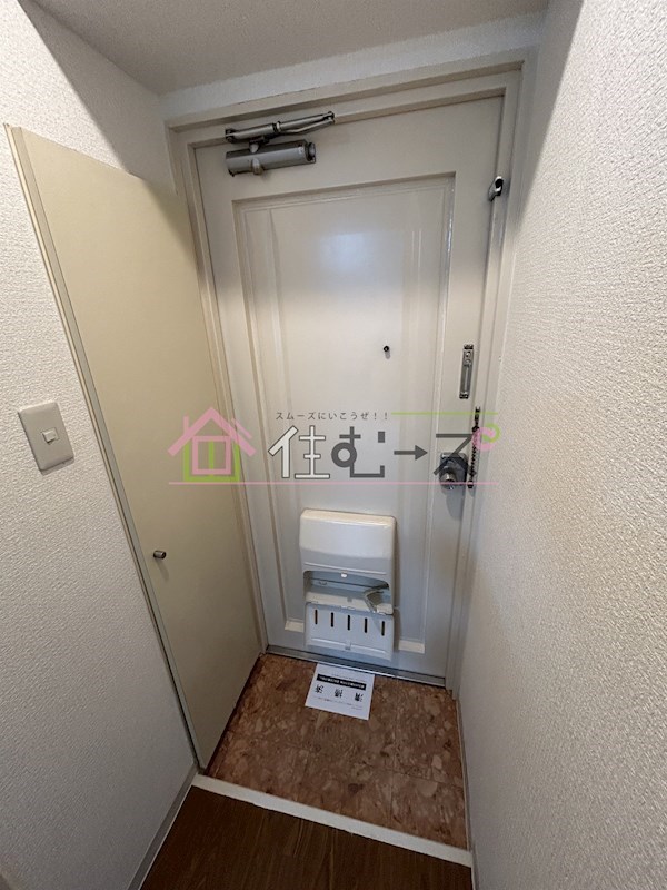 ラパンジール市岡元町 玄関