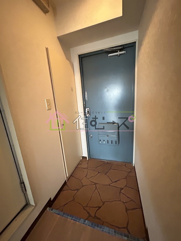 デイズハイツ八幡屋 玄関