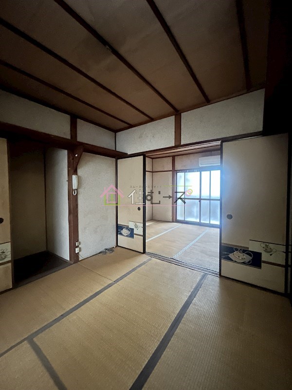 西田アパート ベッドルーム