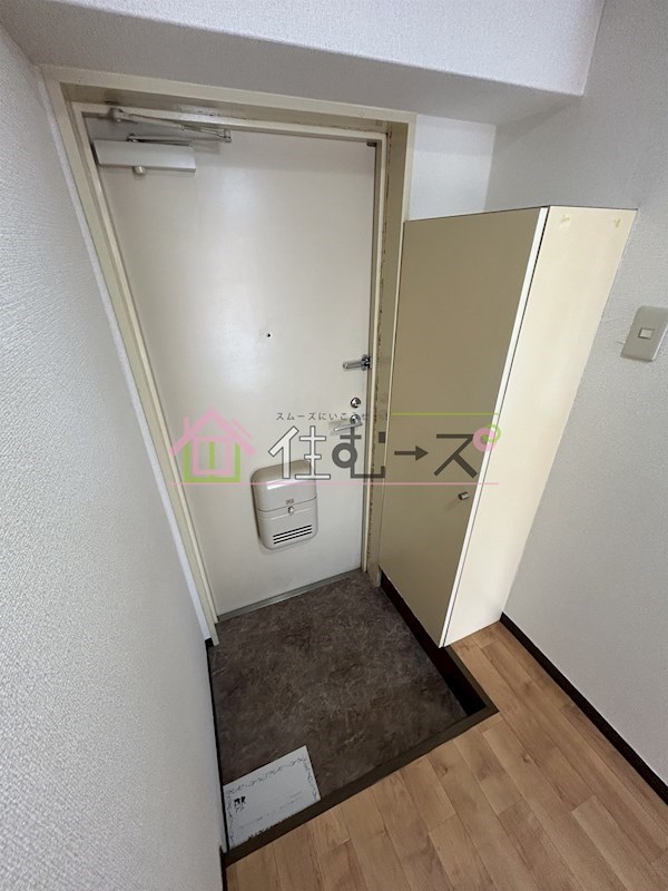 ラクシュミー田川 玄関