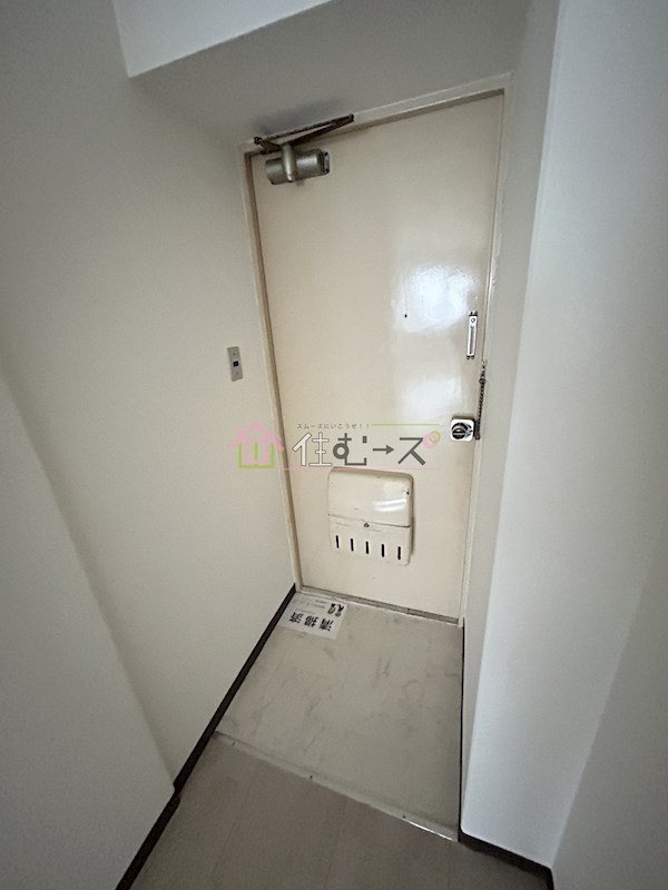 新大阪コーポビアネーズ 玄関