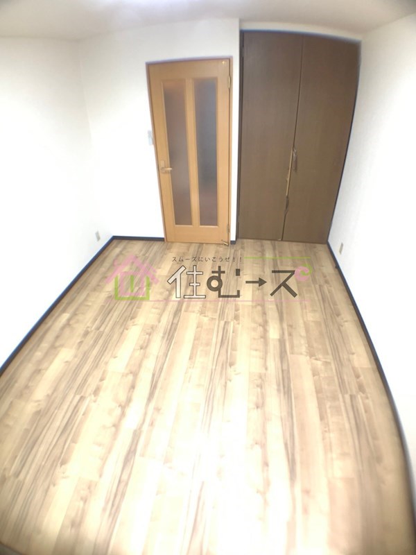 ワイケーマンション リビング