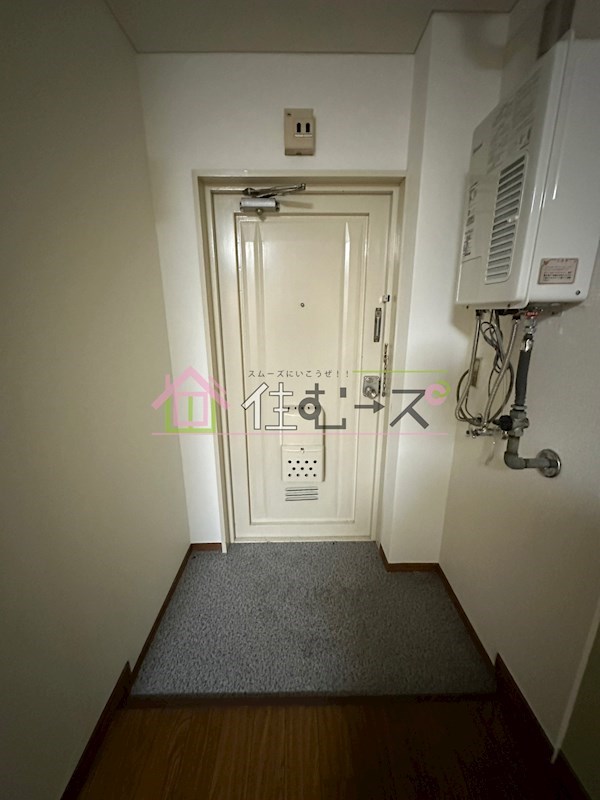 ラパンジール京町堀  玄関