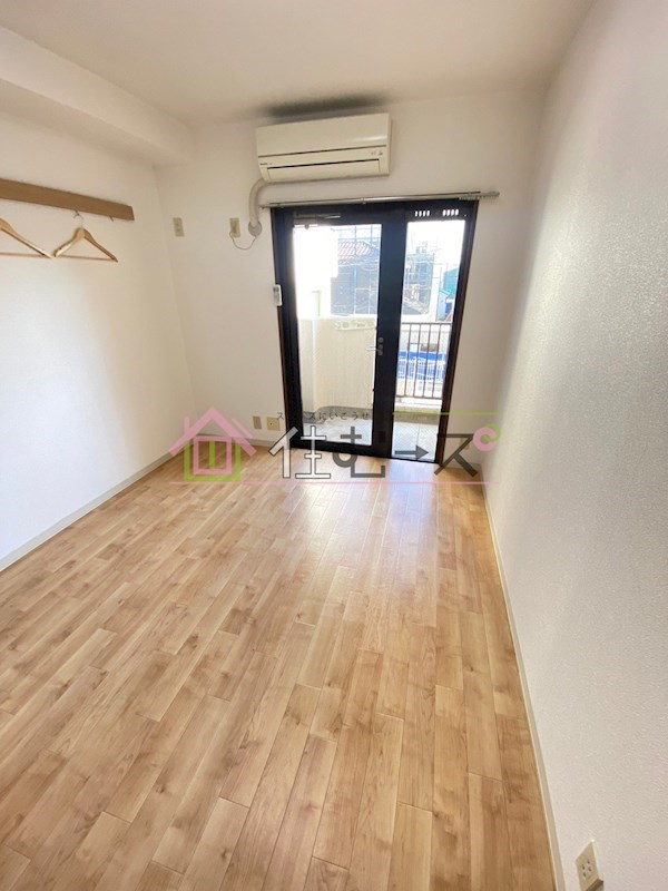 グルパ十三 ベッドルーム