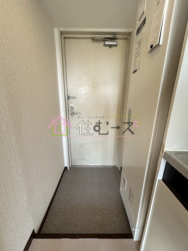 ロイヤルクレイン玉出 玄関