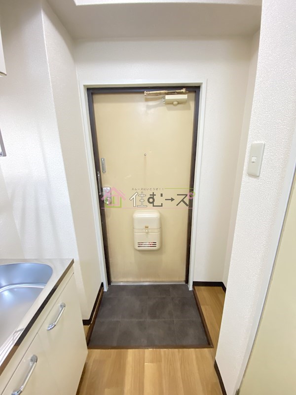 ビジタル浪速5　 玄関