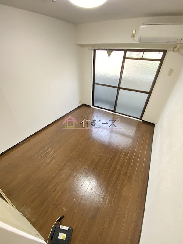 ビジタル湊町７ ベッドルーム