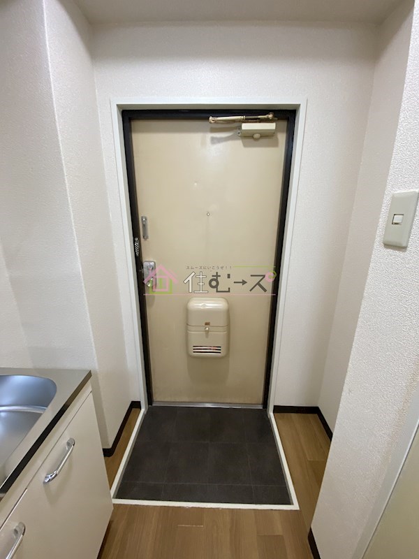 ビジタル浪速5　 玄関