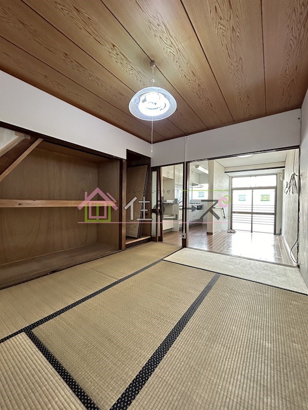 高殿３丁目戸建 リビング