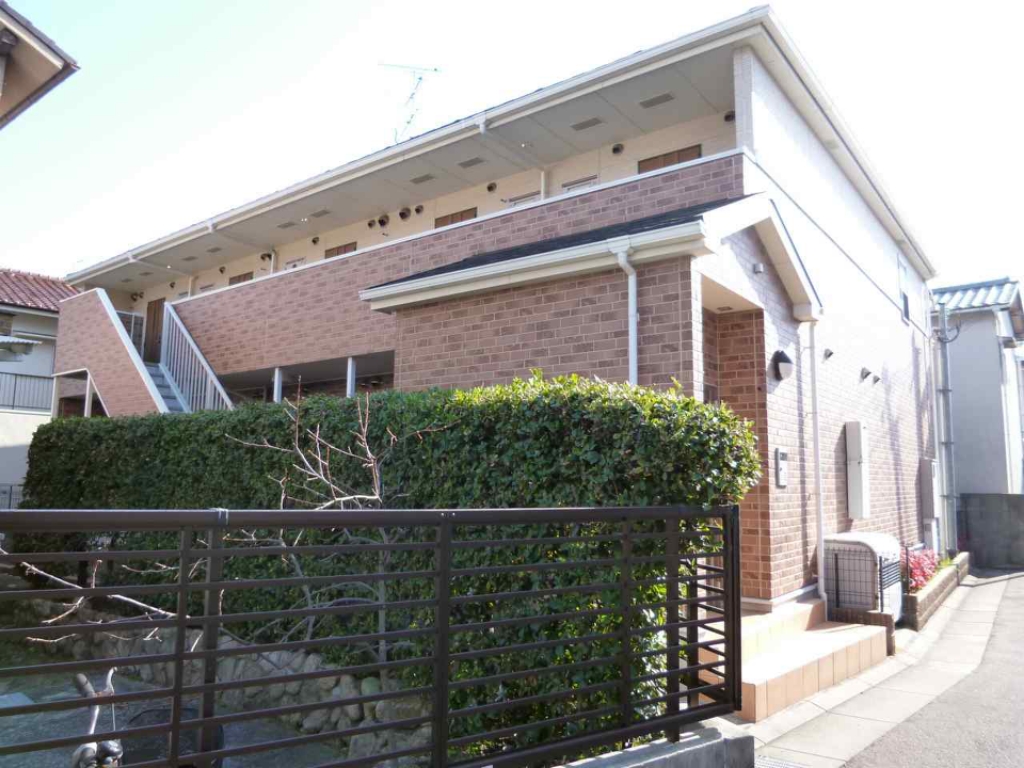セレノ逆瀬川 外観