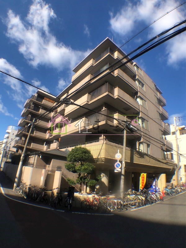 カルマーレナンバウェスト 外観