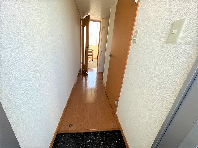 レオパレスヤマトⅡ 玄関