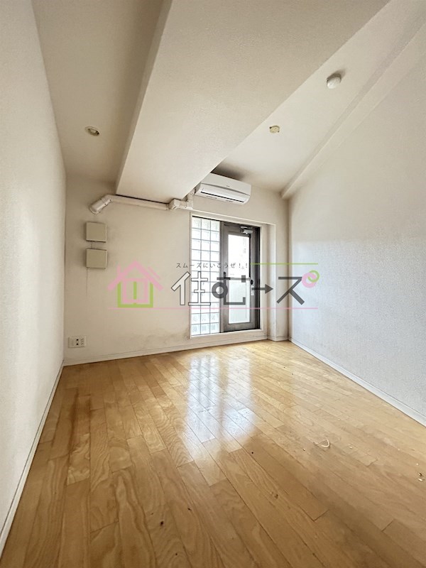 アルス大手前プレミア ベッドルーム